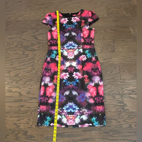 Betsey Johnson Scuba Stretch Floral Sheath Dress Size 12 - Picture 6 of 11